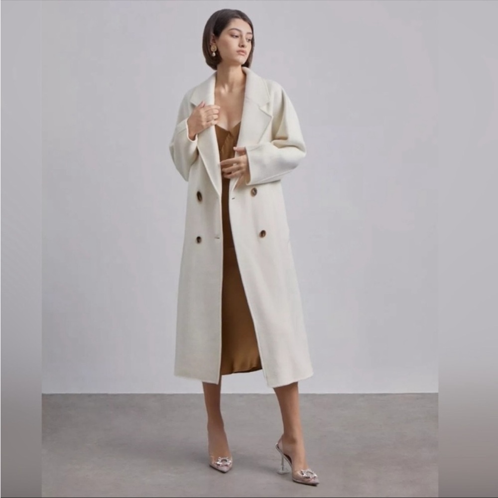 “Silk Maison” Wool Coat (Cream, size small)